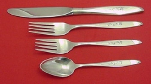 Gorham Chapel Rose Sterling Silver 4-Piece Place Setting: Gorham Chapel Rose Sterling Silver 4-Piece Place Setting Enhance your dining experience with this exquisite 4-piece regular size place setting from the Chapel Rose pattern by Gorham. Crafted from high