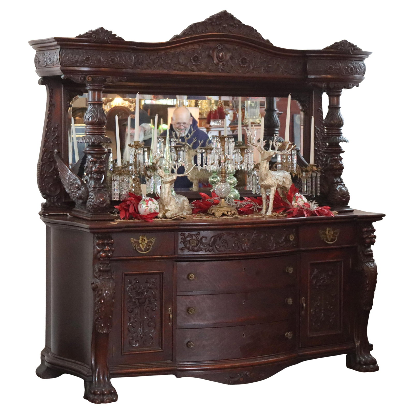 RJ Horner Monumental Carved Oak Sideboard with Winged Griffins C1900: RJ Horner Monumental Carved Oak Sideboard with Winged Griffins C1900 This monumental antique sideboard, crafted by RJ Horner around 1900, showcases exquisite craftsmanship from the late 19th to early 