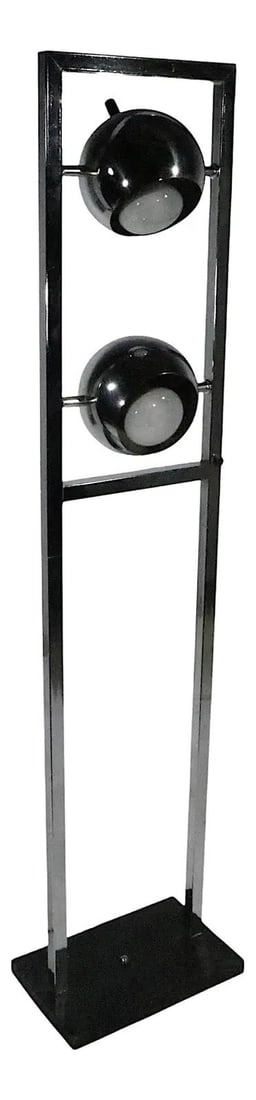 Sonneman Space Age Chrome Eyeball Floor Lamp 1960s: Sonneman Space Age Chrome Eyeball Floor Lamp 1960s This striking Space Age Chrome Eyeball Floor Lamp, dating from the 1960s to 70s, is a stunning example of Post Modern Mid Century design. Attributed 