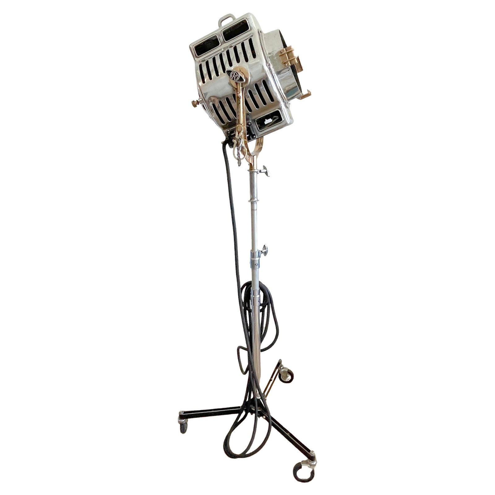 Restored 1930s Mole-Richardson Movie Set Light Model 210 #2487 Art Deco: Restored 1930s Mole-Richardson Movie Set Light Model 210 #2487 Art Deco This remarkable 1930s Mole-Richardson Movie Set Light, Model 210, is a stunning example of Art Deco design and vintage craftsman