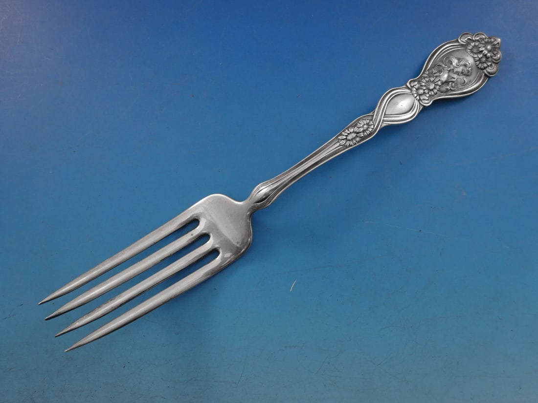 Rare Unger He Loves Me Sterling Silver Dinner Fork Art Nouveau 7 7/8": Rare Unger He Loves Me Sterling Silver Dinner Fork Art Nouveau 7 7/8" Discover an exquisite piece of history with this rare sterling silver dinner fork from the "He Loves Me" pattern, crafted by Unger