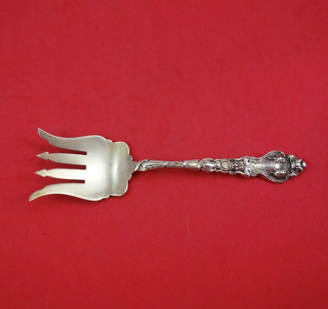 Unger Douvaine Sterling Silver Gold Washed Hors D' Oeuvre Fork 5 1/4": Unger Douvaine Sterling Silver Gold Washed Hors D' Oeuvre Fork 5 1/4" Elevate your dining experience with this exquisite Douvaine hors d' oeuvre fork by Unger. Crafted from sterling silver and beautif