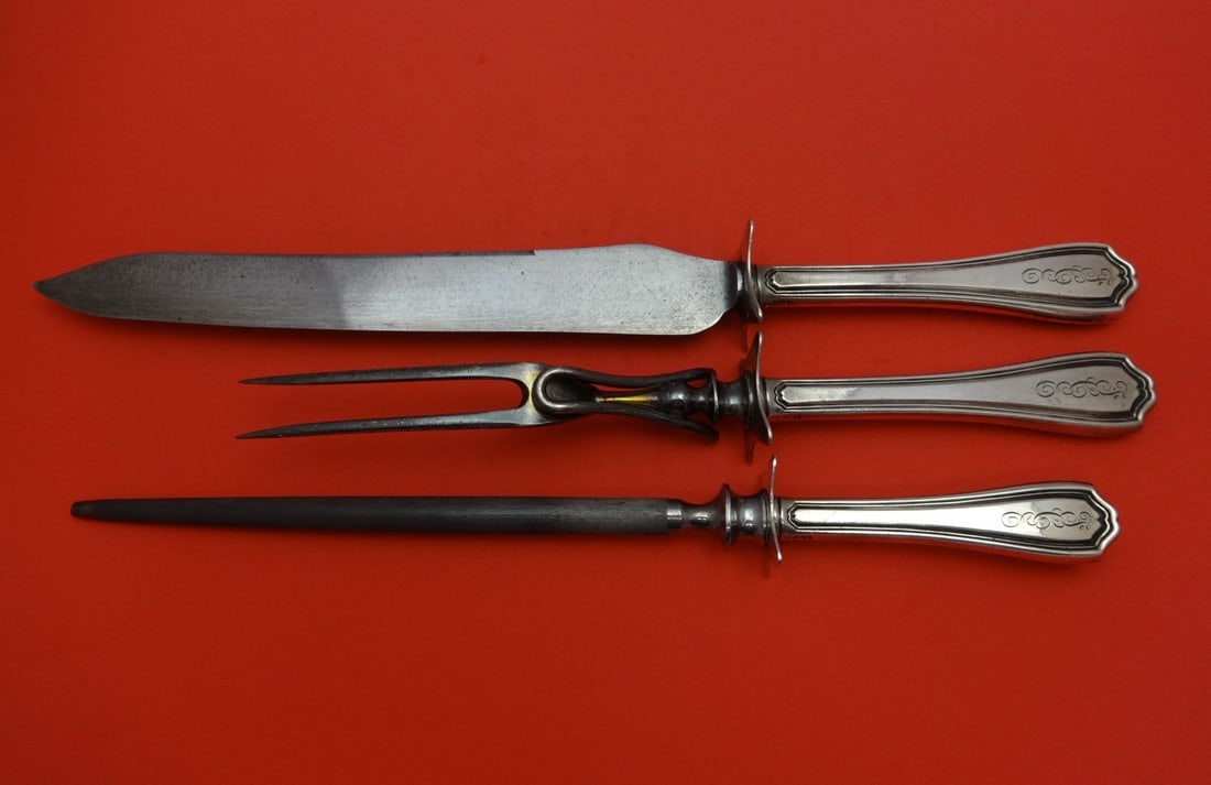 Reed and Barton Hepplewhite Sterling Silver 3pc Roast Carving Set: Reed and Barton Hepplewhite Sterling Silver 3pc Roast Carving Set This exquisite 3-piece Roast Carving Set features a classic Hepplewhite design by Reed and Barton, expertly crafted in sterling silver