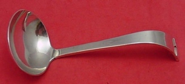 Allan Adler Chinese Key Sterling Silver Gravy Ladle 6.5 Inch: Allan Adler Chinese Key Sterling Silver Gravy Ladle 6.5 Inch This exquisite gravy ladle, measuring 6 1/2 inches, features the elegant "Chinese Key" pattern by renowned silversmith Allan Adler. Crafted