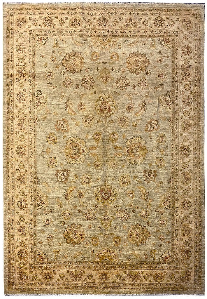 Handmade Ziglar Agra Rug 6'5 x 9'7 Natural Wool Green Gold: Handmade Ziglar Agra Rug 6'5 x 9'7 Natural Wool Green Gold Free continental US Shipping Introducing the 6'5" x 9'7" Quality Natural Wool Handmade Ziglar Agra Rug in a captivating green and gold color 