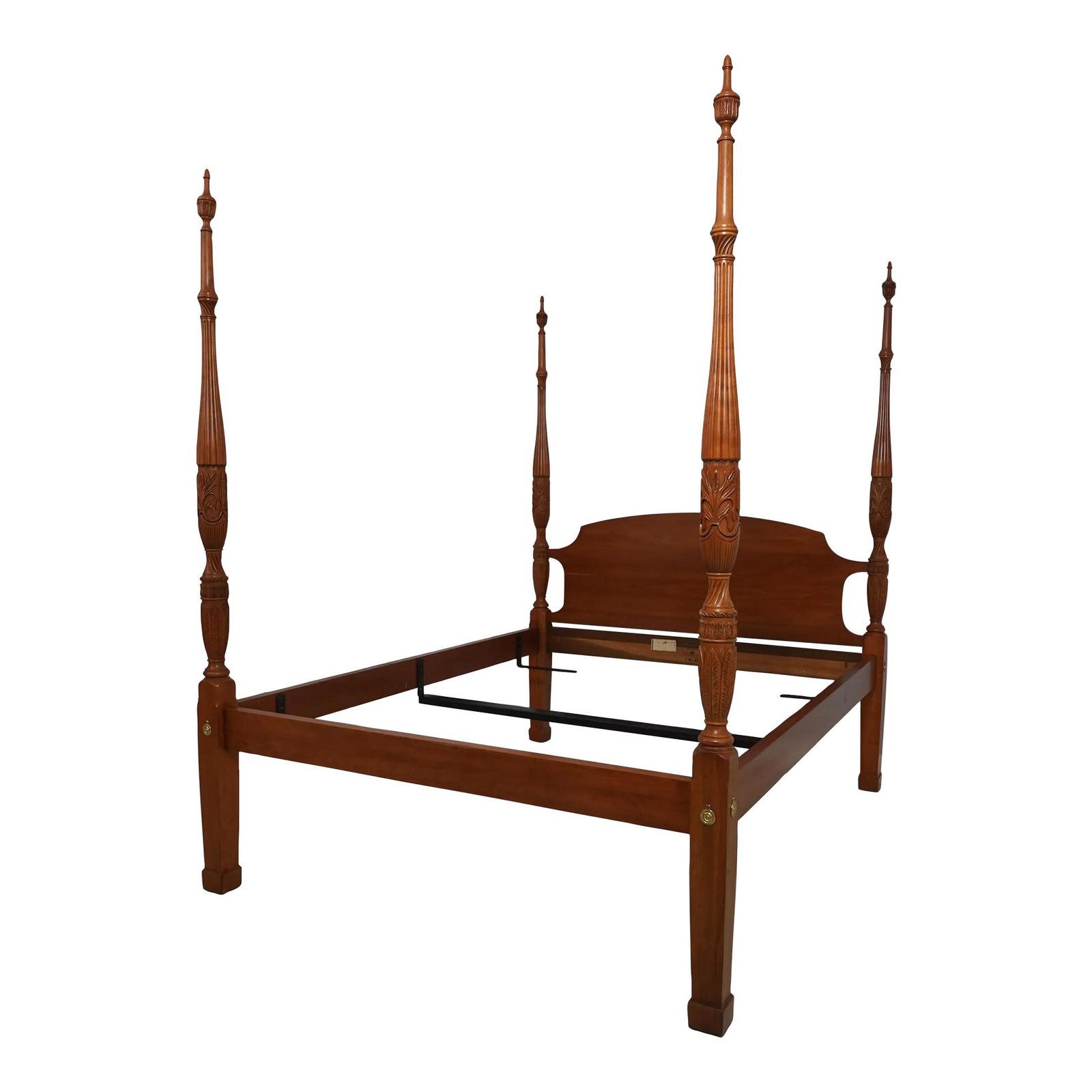 Henkel Harris Model 150 Queen Cherry Poster Bed Distressed Finish: Henkel Harris Model 150 Queen Cherry Poster Bed Distressed Finish Introducing the Henkel Harris Queen Size Distressed Cherry Poster Bed, a stunning piece crafted circa 1993. This traditional style bed