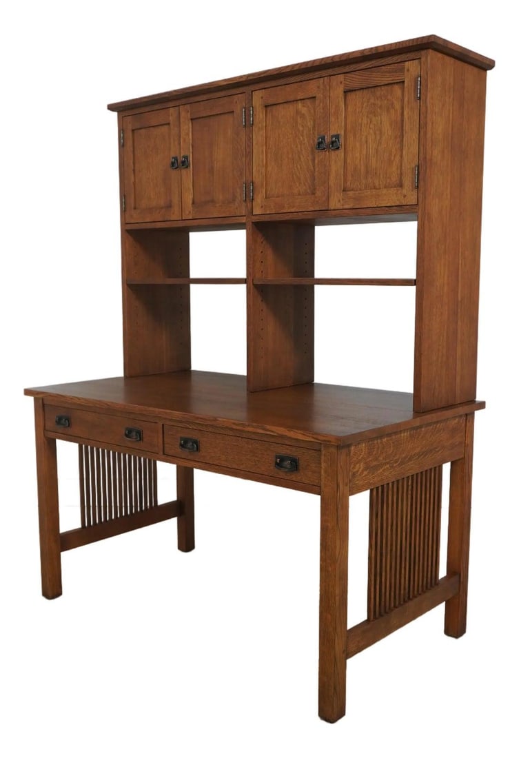 Stickley Mission Oak 2 Piece Desk and Hutch with Copper Hardware: Stickley Mission Oak 2 Piece Desk and Hutch with Copper Hardware This Stickley Mission Oak 2 Piece Computer Desk & Hutch is a timeless piece of craftsmanship from around 1997, showcasing the distincti
