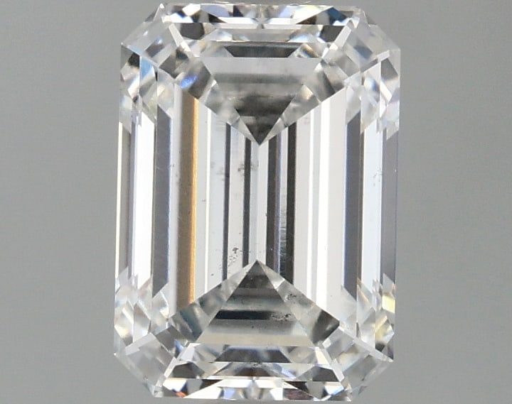 Loose Diamond - EMERALD 1.9ct E VS2: Loose Diamond - EMERALD 1.9ct E VS2 Source: This is a real non-mined Diamond that has been grown in a lab Shape: EMERALD Carats: 1.9 Color: E Clarity: VS2 Certification: IGI Condition: Pre-Owned PLEAS