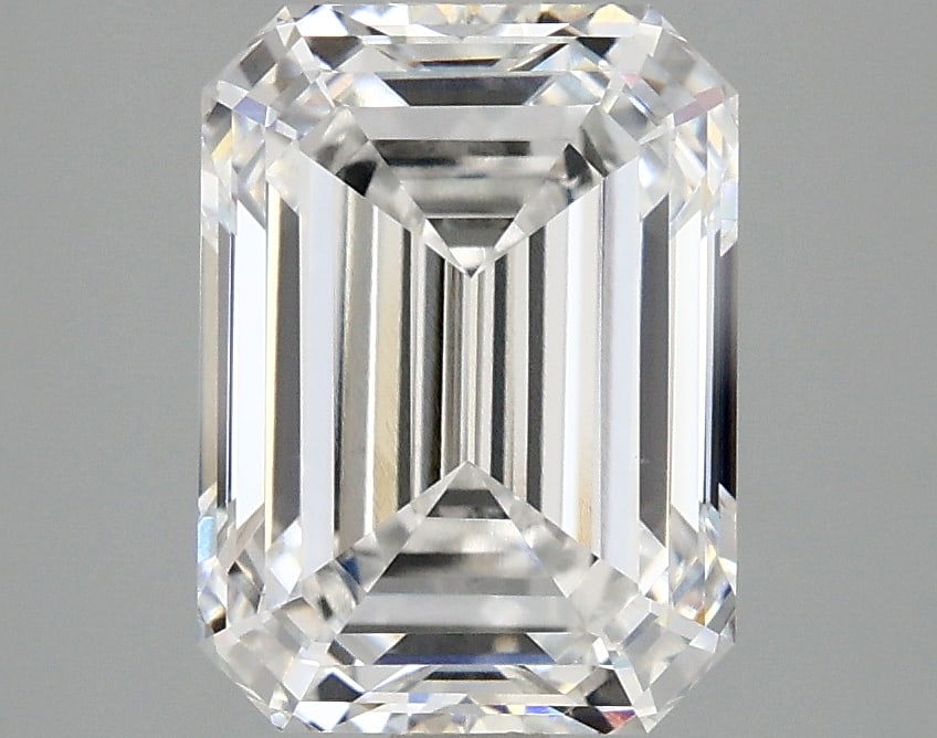 Loose Diamond - EMERALD 3.1ct D VVS2: Loose Diamond - EMERALD 3.1ct D VVS2 Source: This is a real non-mined Diamond that has been grown in a lab Shape: EMERALD Carats: 3.1 Color: D Clarity: VVS2 Certification: IGI Condition: Pre-Owned PLE