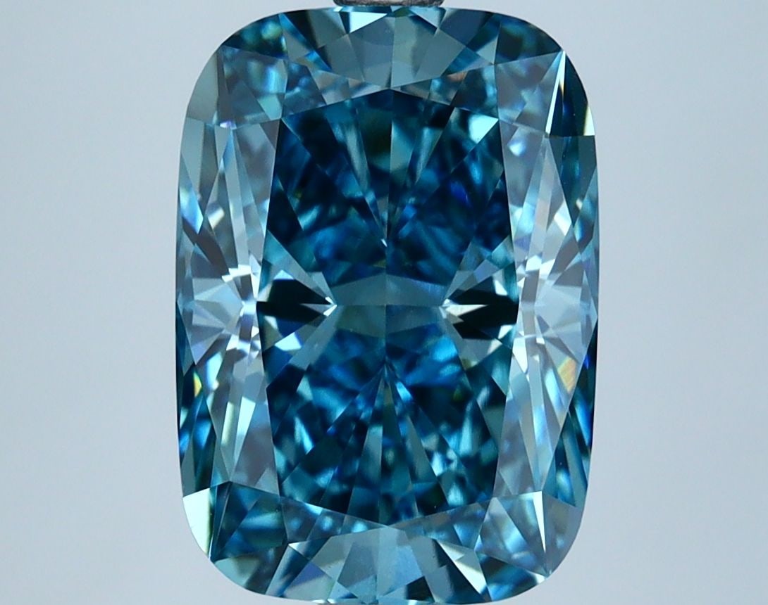 Loose Diamond - CUSHION BRILLIANT 4.1ct Fancy Vivid Blue VVS2: Loose Diamond - CUSHION BRILLIANT 4.1ct Fancy Vivid Blue VVS2 Source: This is a real non-mined Diamond that has been grown in a lab Shape: CUSHION BRILLIANT Carats: 4.1 Color: Fancy Vivid Blue Certifi