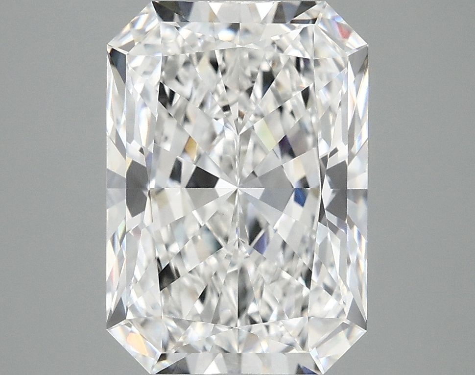 Loose Diamond - RADIANT 4.09ct D VVS2: Loose Diamond - RADIANT 4.09ct D VVS2 Source: This is a real non-mined Diamond that has been grown in a lab Shape: RADIANT Carats: 4.09 Color: D Clarity: VVS2 Certification: IGI Video: Video Link