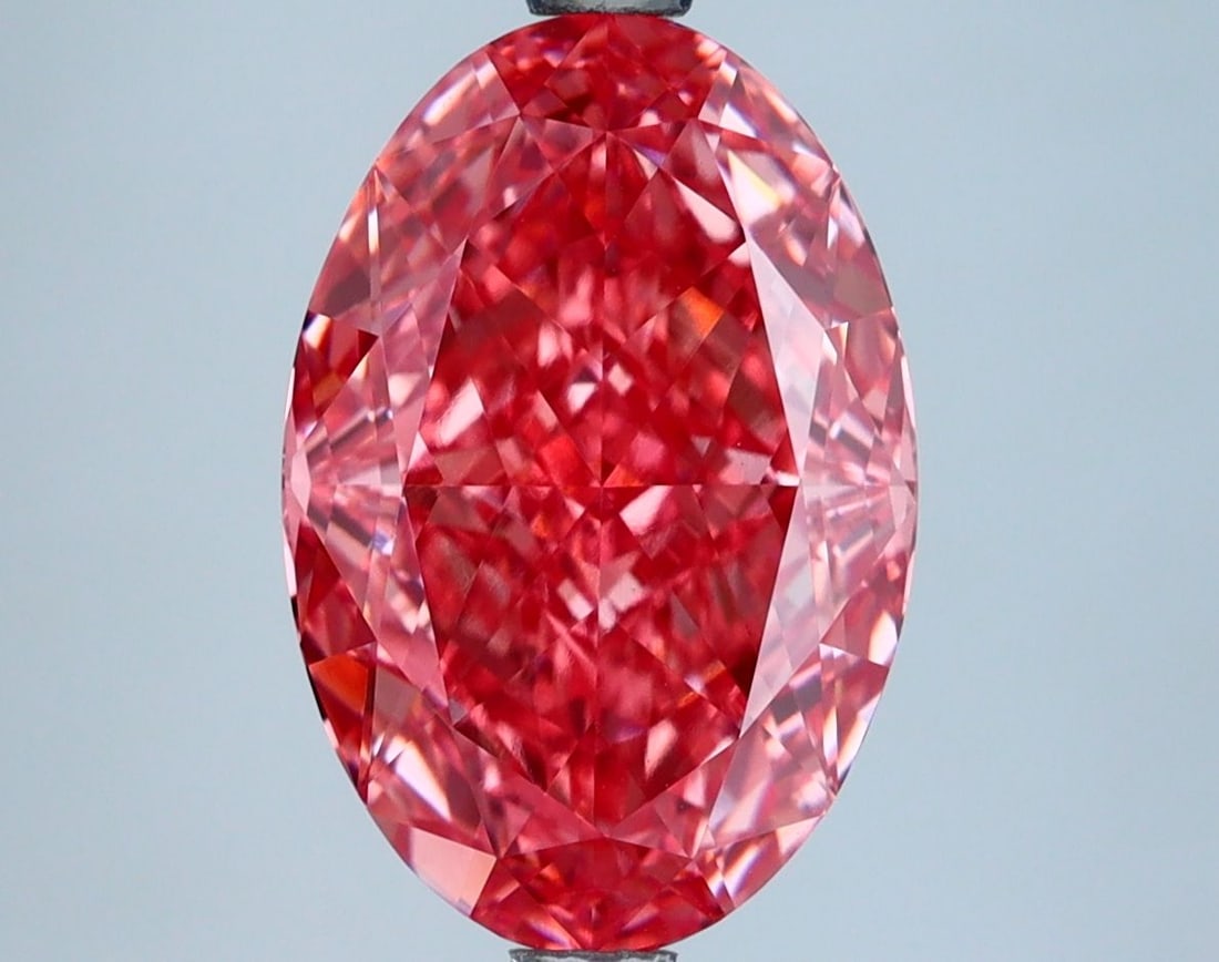Loose Diamond - OVAL 4.03ct Fancy Vivid Pink VVS2: Loose Diamond - OVAL 4.03ct Fancy Vivid Pink VVS2 Source: This is a real non-mined Diamond that has been grown in a lab Shape: OVAL Carats: 4.03 Color: Fancy Vivid Pink Certification: IGI Video: