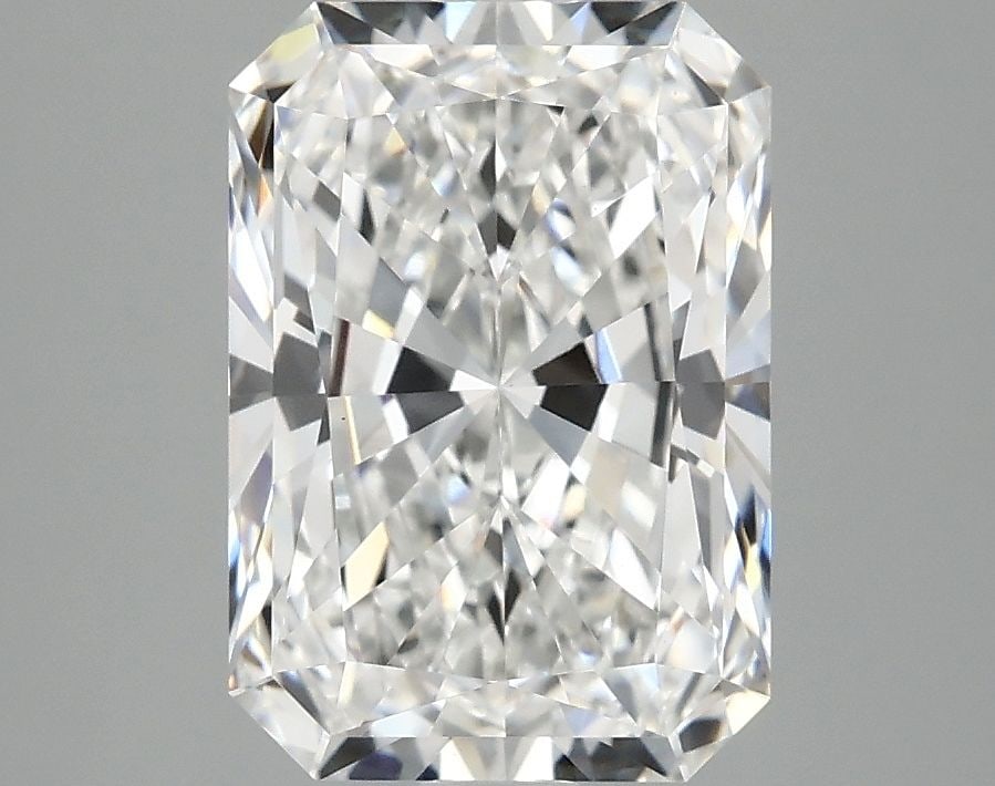 Loose Diamond - RADIANT 3.08ct E VS1: Loose Diamond - RADIANT 3.08ct E VS1 Source: This is a real non-mined Diamond that has been grown in a lab Shape: RADIANT Carats: 3.08 Color: E Clarity: VS1 Certification: IGI Video: