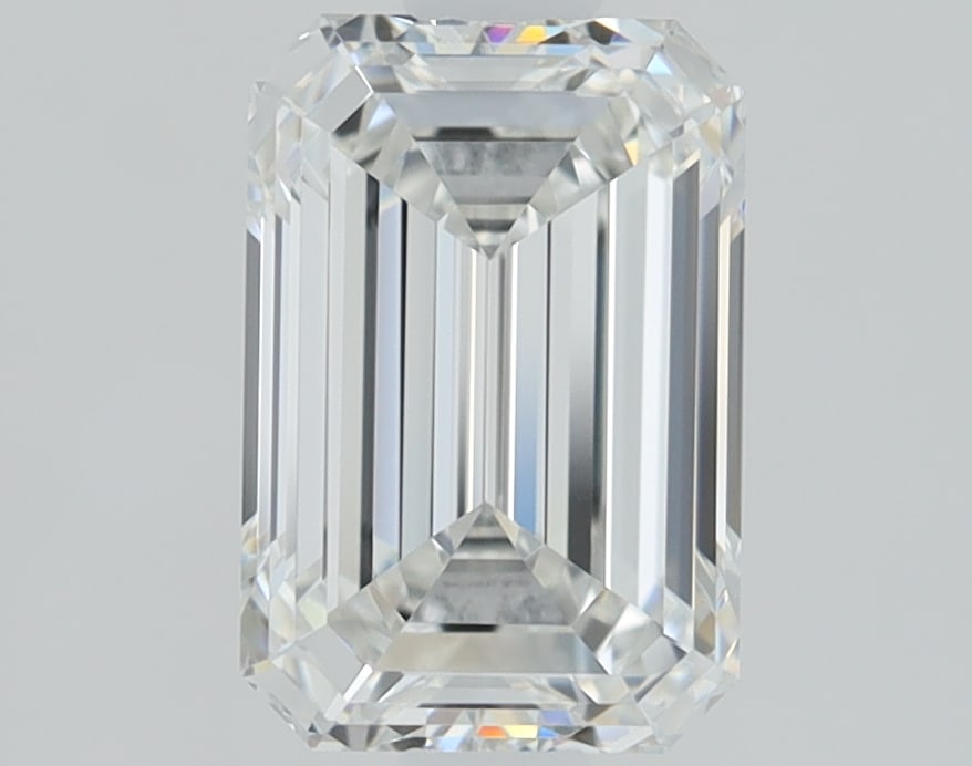 Loose Diamond - EMERALD 5.83ct F VS1: Loose Diamond - EMERALD 5.83ct F VS1 Source: This is a real non-mined Diamond that has been grown in a lab Shape: EMERALD Carats: 5.83 Color: F Clarity: VS1 Certification: GIA Condition: Pre-Owned PLE