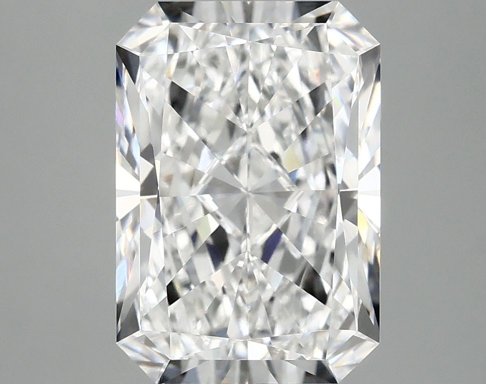 Loose Diamond - RADIANT 4.18ct D VVS2: Loose Diamond - RADIANT 4.18ct D VVS2 Source: This is a real non-mined Diamond that has been grown in a lab Shape: RADIANT Carats: 4.18 Color: D Clarity: VVS2 Certification: IGI Video: Video Link