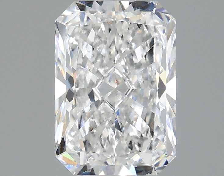Loose Diamond - RADIANT 1.73ct D VS2: Loose Diamond - RADIANT 1.73ct D VS2 Source: This is a real non-mined Diamond that has been grown in a lab Shape: RADIANT Carats: 1.73 Color: D Clarity: VS2 Certification: IGI Condition: Pre-Owned PLE