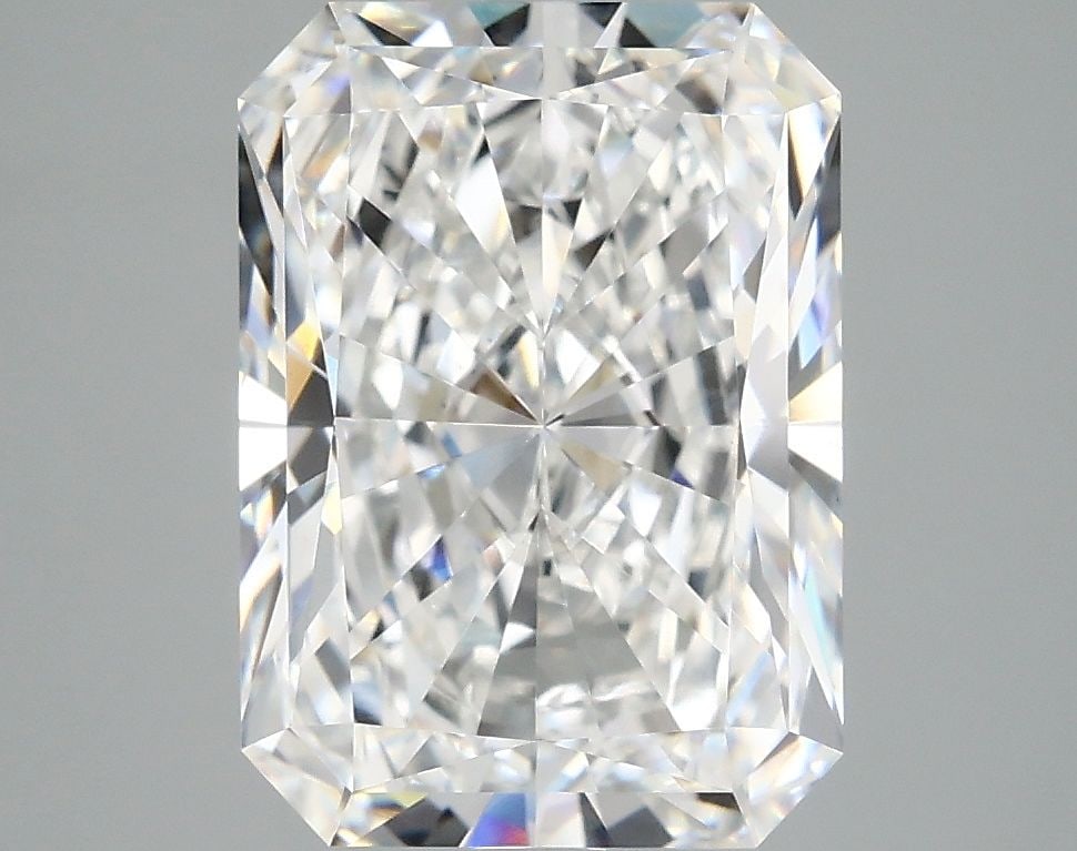 Loose Diamond - RADIANT 4.15ct E VS1: Loose Diamond - RADIANT 4.15ct E VS1 Source: This is a real non-mined Diamond that has been grown in a lab Shape: RADIANT Carats: 4.15 Color: E Clarity: VS1 Certification: IGI Video: