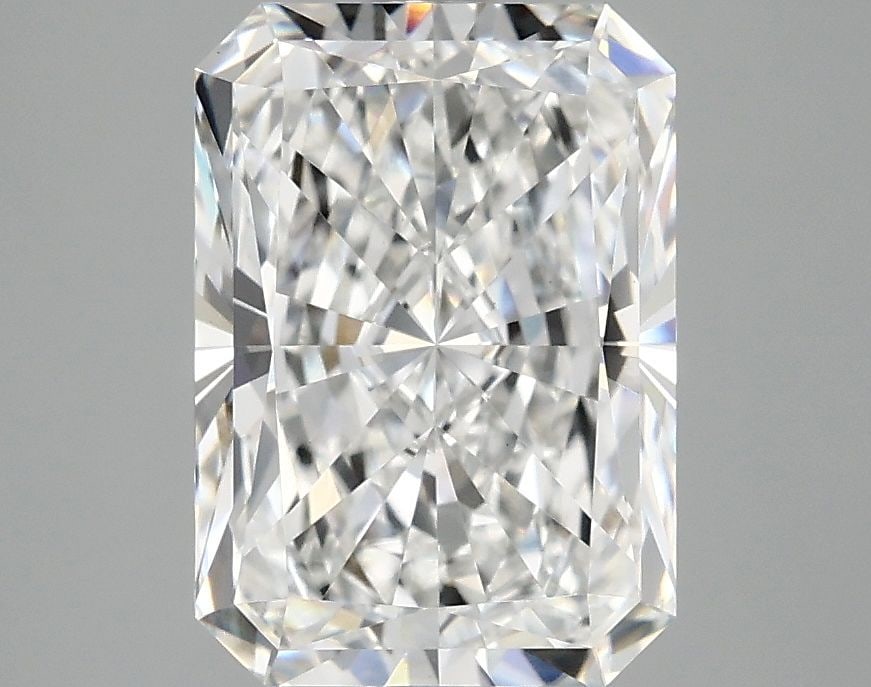Loose Diamond - RADIANT 3.03ct E VS1: Loose Diamond - RADIANT 3.03ct E VS1 Source: This is a real non-mined Diamond that has been grown in a lab Shape: RADIANT Carats: 3.03 Color: E Clarity: VS1 Certification: IGI Video: