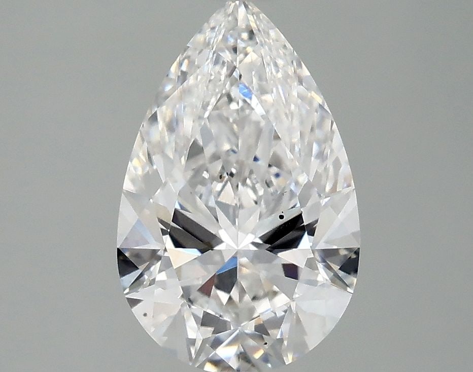 Loose Diamond - PEAR 2.0ct E VS2: Loose Diamond - PEAR 2.0ct E VS2 Source: This is a real non-mined Diamond that has been grown in a lab Shape: PEAR Carats: 2.0 Color: E Clarity: VS2 Certification: IGI Video: