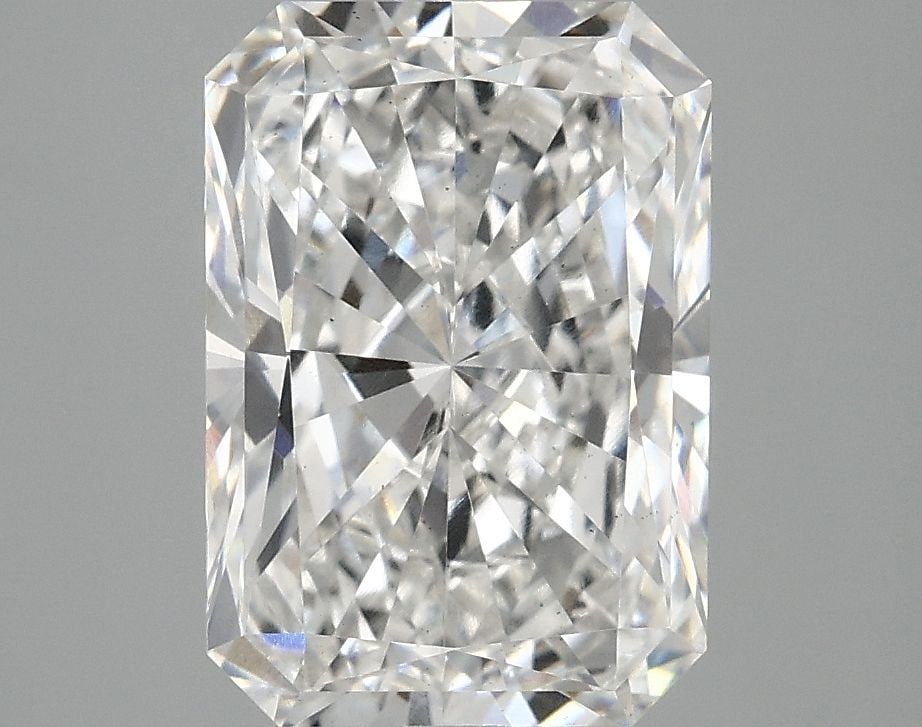 Loose Diamond - RADIANT 3.51ct E VS2: Loose Diamond - RADIANT 3.51ct E VS2 Source: This is a real non-mined Diamond that has been grown in a lab Shape: RADIANT Carats: 3.51 Color: E Clarity: VS2 Certification: IGI Video: