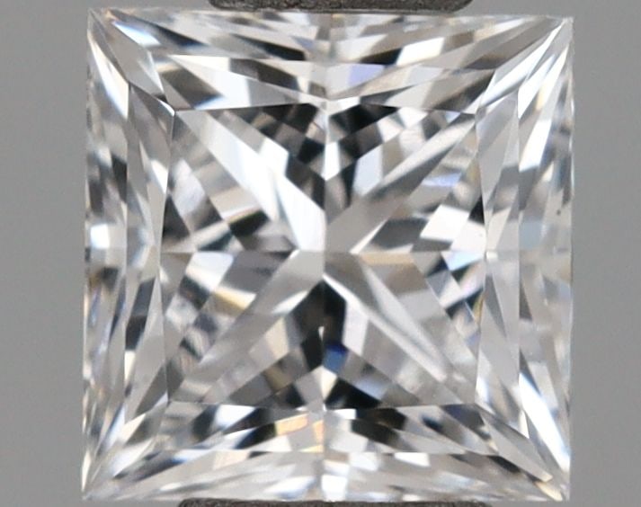 Loose Diamond - PRINCESS 0.71ct E VS2: Loose Diamond - PRINCESS 0.71ct E VS2 Source: This is a real non-mined Diamond that has been grown in a lab Shape: PRINCESS Carats: 0.71 Color: E Clarity: VS2 Certification: IGI Video: Video Link