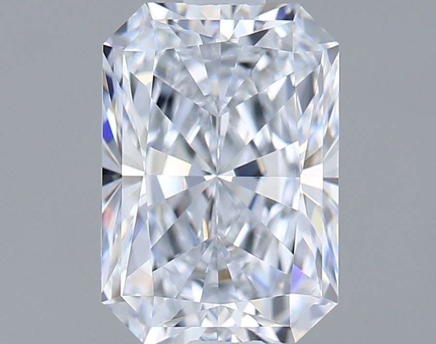Loose Diamond - RADIANT 1.55ct E VVS1: Loose Diamond - RADIANT 1.55ct E VVS1 Source: This is a real non-mined Diamond that has been grown in a lab Shape: RADIANT Carats: 1.55 Color: E Clarity: VVS1 Certification: IGI PLEASE NOTE: Framed, L