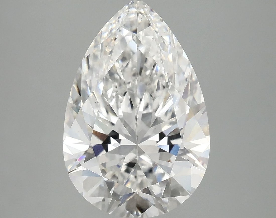 Loose Diamond - PEAR 4.03ct E VS2: Loose Diamond - PEAR 4.03ct E VS2 Source: This is a real non-mined Diamond that has been grown in a lab Shape: PEAR Carats: 4.03 Color: E Clarity: VS2 Certification: IGI PLEASE NOTE: Framed, Large, or