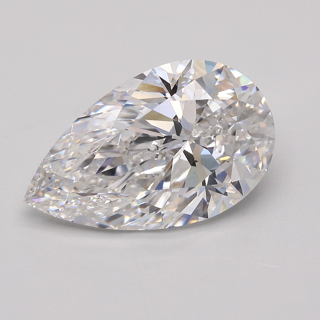 Loose Diamond - PEAR 8.5ct E VS1: Loose Diamond - PEAR 8.5ct E VS1 Source: This is a real non-mined Diamond that has been grown in a lab Shape: PEAR Carats: 8.5 Color: E Clarity: VS1 Certification: GIA Condition: Pre-Owned PLEASE NOTE