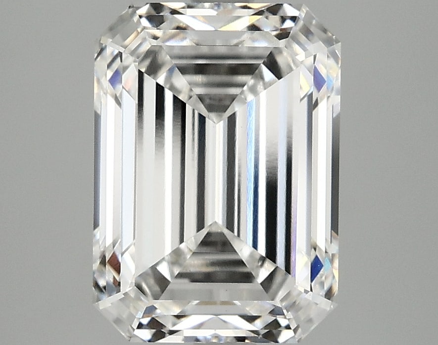 Loose Diamond - EMERALD 3.5ct E VS1: Loose Diamond - EMERALD 3.5ct E VS1 Source: This is a real non-mined Diamond that has been grown in a lab Shape: EMERALD Carats: 3.5 Color: E Clarity: VS1 Certification: IGI Condition: Pre-Owned PLEAS