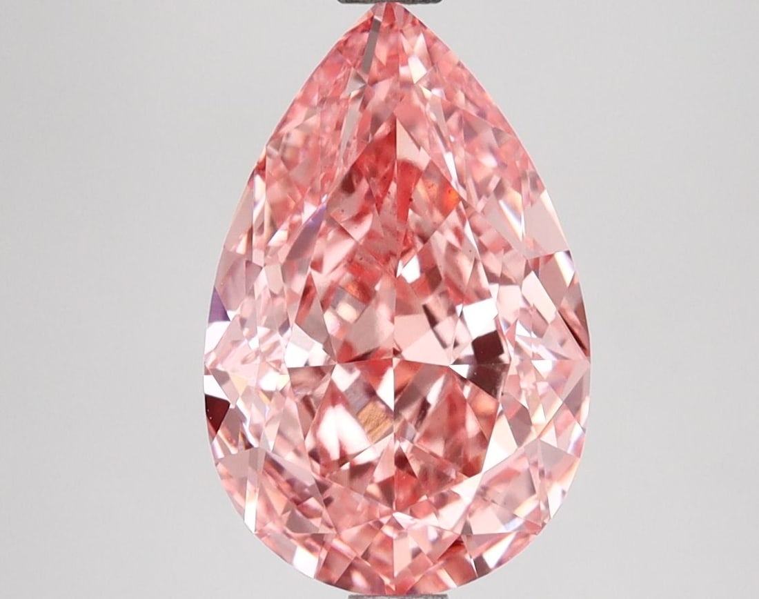 Loose Diamond - PEAR 3.64ct Fancy Vivid Pink VS2: Loose Diamond - PEAR 3.64ct Fancy Vivid Pink VS2 Source: This is a real non-mined Diamond that has been grown in a lab Shape: PEAR Carats: 3.64 Color: Fancy Vivid Pink Certification: IGI Video: