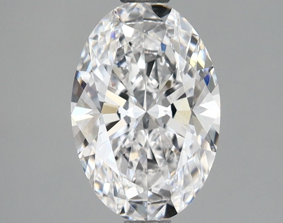 Loose Diamond - OVAL 1.69ct E VS1: Loose Diamond - OVAL 1.69ct E VS1 Source: This is a real non-mined Diamond that has been grown in a lab Shape: OVAL Carats: 1.69 Color: E Clarity: VS1 Certification: IGI Video: