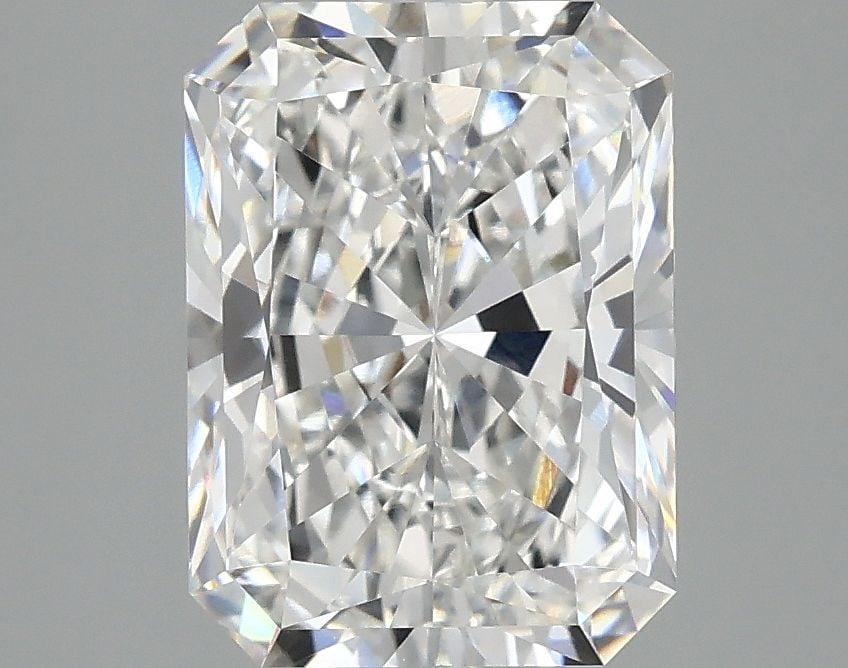 Loose Diamond - RADIANT 3.09ct E VVS2: Loose Diamond - RADIANT 3.09ct E VVS2 Source: This is a real non-mined Diamond that has been grown in a lab Shape: RADIANT Carats: 3.09 Color: E Clarity: VVS2 Certification: IGI Video: