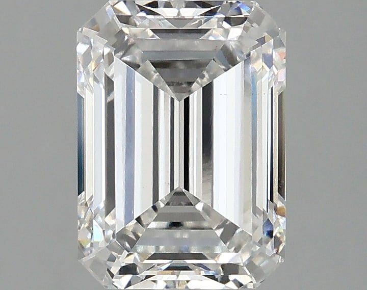 Loose Diamond - EMERALD 2.13ct E VS1: Loose Diamond - EMERALD 2.13ct E VS1 Source: This is a real non-mined Diamond that has been grown in a lab Shape: EMERALD Carats: 2.13 Color: E Clarity: VS1 Certification: IGI Condition: Pre-Owned PLE