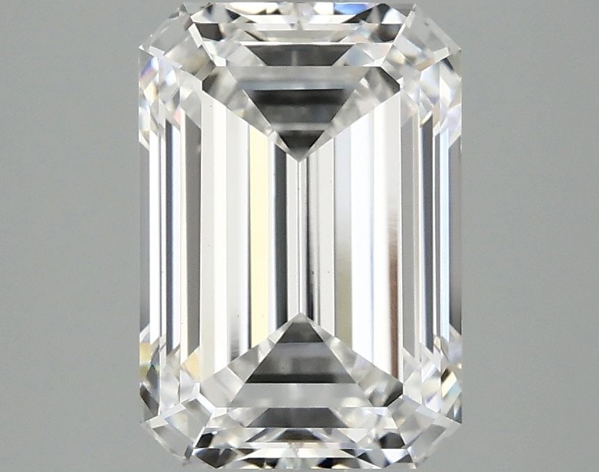 Loose Diamond - EMERALD 3.1ct E VS1: Loose Diamond - EMERALD 3.1ct E VS1 Source: This is a real non-mined Diamond that has been grown in a lab Shape: EMERALD Carats: 3.1 Color: E Clarity: VS1 Certification: IGI Video: