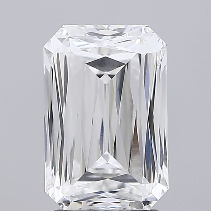 Loose Diamond - RADIANT 2.81ct E VVS1: Loose Diamond - RADIANT 2.81ct E VVS1 Source: This is a real non-mined Diamond that has been grown in a lab Shape: RADIANT Carats: 2.81 Color: E Clarity: VVS1 Certification: IGI Video: