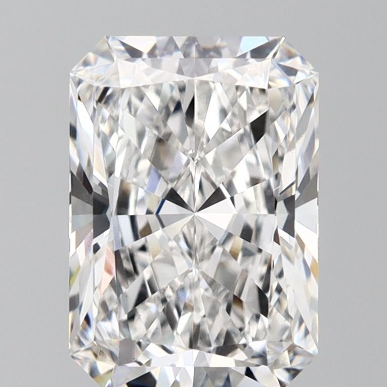 Loose Diamond - RADIANT 3.1ct E VS1: Loose Diamond - RADIANT 3.1ct E VS1 Source: This is a real non-mined Diamond that has been grown in a lab Shape: RADIANT Carats: 3.1 Color: E Clarity: VS1 Certification: GIA Video: