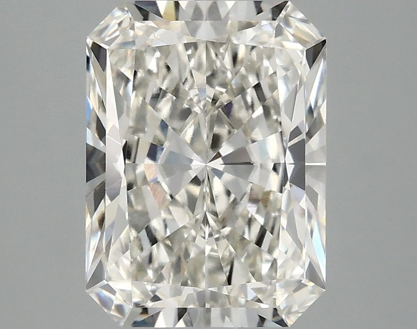 Loose Diamond - RADIANT 3.08ct H VVS2: Loose Diamond - RADIANT 3.08ct H VVS2 Source: This is a real non-mined Diamond that has been grown in a lab Shape: RADIANT Carats: 3.08 Color: H Clarity: VVS2 Certification: IGI Video: