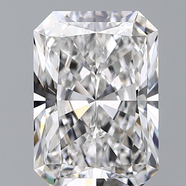 Loose Diamond - RADIANT 3.52ct D VS1: Loose Diamond - RADIANT 3.52ct D VS1 Source: This is a real non-mined Diamond that has been grown in a lab Shape: RADIANT Carats: 3.52 Color: D Clarity: VS1 Certification: IGI Video: