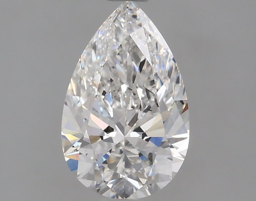 Loose Diamond - PEAR 1.38ct E VS2: Loose Diamond - PEAR 1.38ct E VS2 Source: This is a real non-mined Diamond that has been grown in a lab Shape: PEAR Carats: 1.38 Color: E Clarity: VS2 Certification: IGI Condition: Pre-Owned PLEASE NO