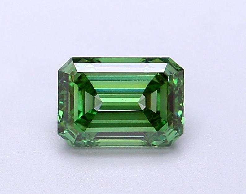 Loose Diamond - EMERALD 1.13ct Fancy Vivid Green VS1: Loose Diamond - EMERALD 1.13ct Fancy Vivid Green VS1 Source: This is a real non-mined Diamond that has been grown in a lab Shape: EMERALD Carats: 1.13 Color: Fancy Vivid Green Certification: IGI Video