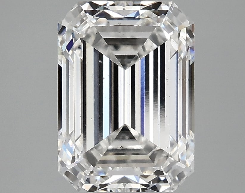 Loose Diamond - EMERALD 3.09ct E VS2: Loose Diamond - EMERALD 3.09ct E VS2 Source: This is a real non-mined Diamond that has been grown in a lab Shape: EMERALD Carats: 3.09 Color: E Clarity: VS2 Certification: IGI Condition: Pre-Owned PLE