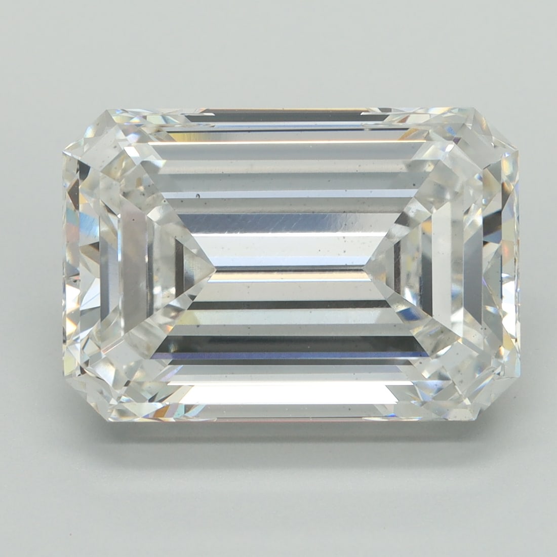 Loose Diamond - EMERALD 10.11ct G VS2: Loose Diamond - EMERALD 10.11ct G VS2 Source: This is a real non-mined Diamond that has been grown in a lab Shape: EMERALD Carats: 10.11 Color: G Clarity: VS2 Certification: IGI Condition: Pre-Owned P