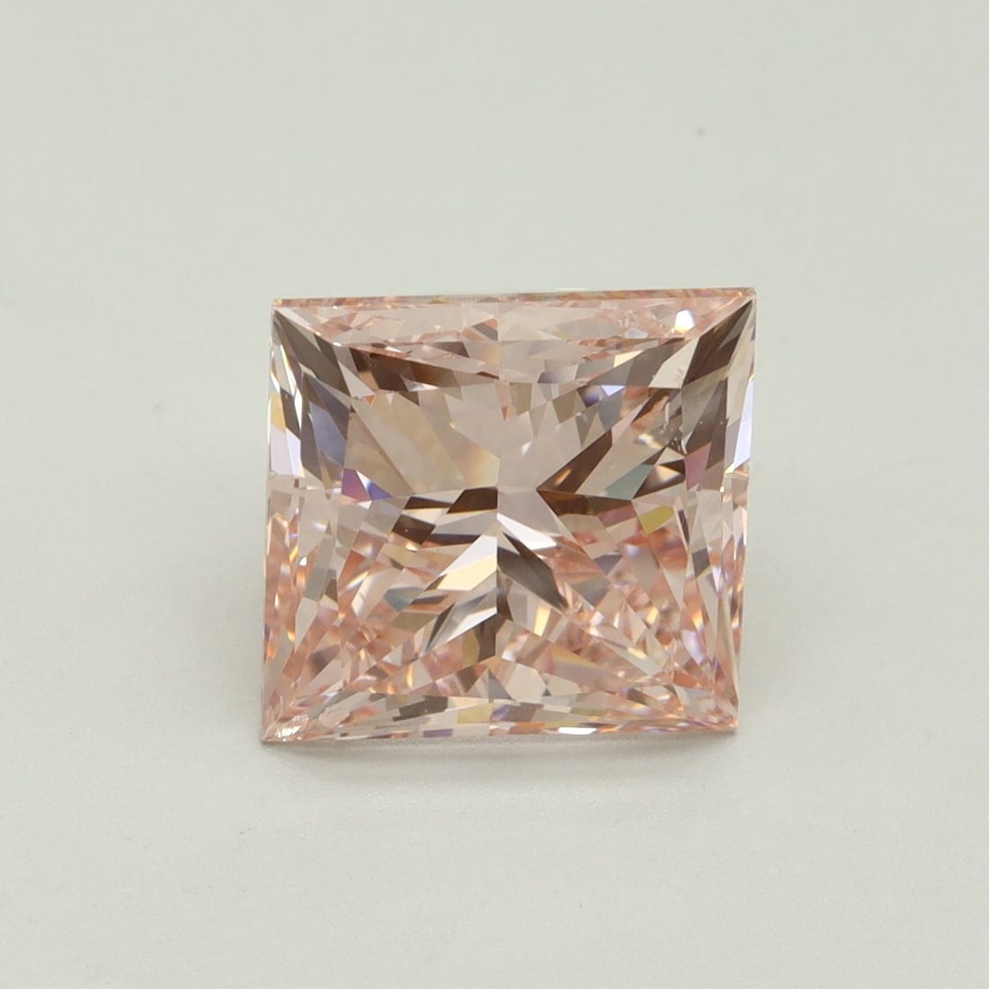 Loose Diamond - PRINCESS 5.0ct Fancy Intense Pink SI1: Loose Diamond - PRINCESS 5.0ct Fancy Intense Pink SI1 Source: This is a real non-mined Diamond that has been grown in a lab Shape: PRINCESS Carats: 5.0 Color: Fancy Intense Pink Certification: IGI Vid