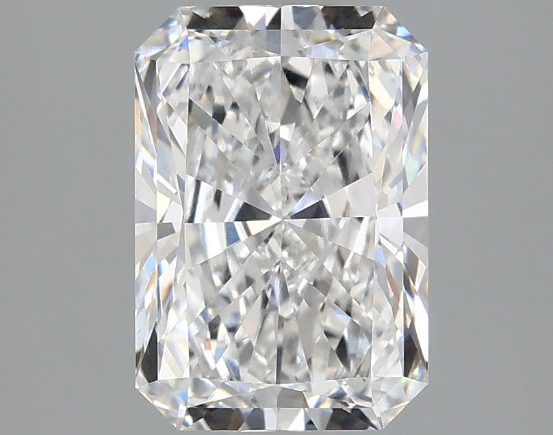 Loose Diamond - RADIANT 1.9ct D VS2: Loose Diamond - RADIANT 1.9ct D VS2 Source: This is a real non-mined Diamond that has been grown in a lab Shape: RADIANT Carats: 1.9 Color: D Clarity: VS2 Certification: IGI Condition: Pre-Owned PLEAS