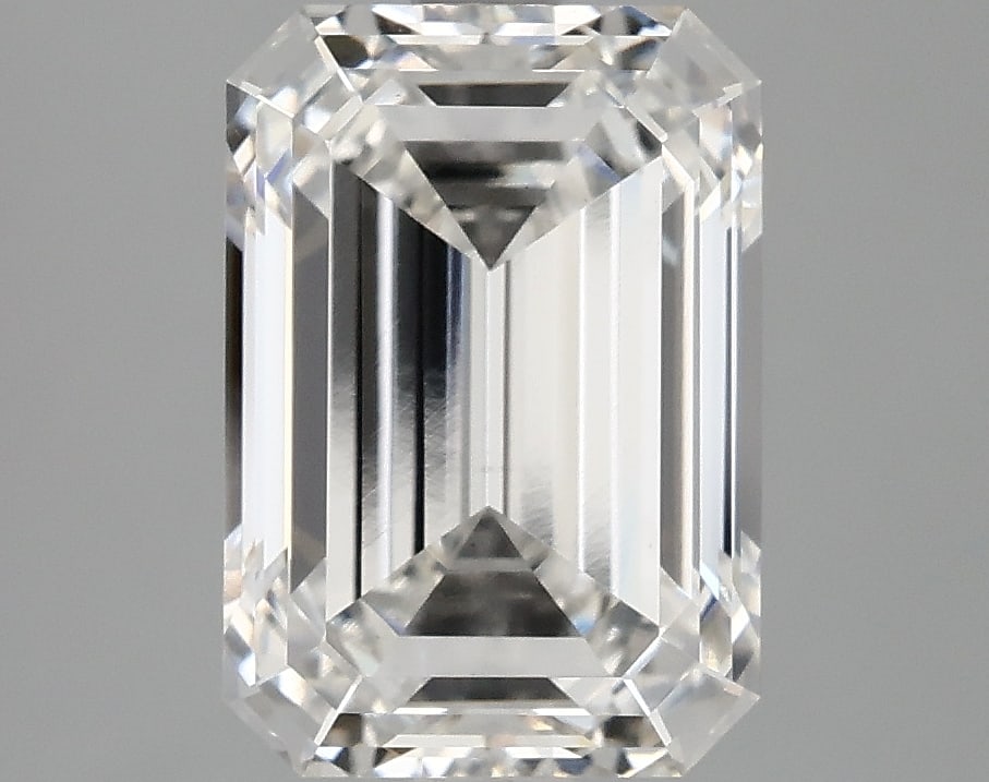 Loose Diamond - EMERALD 3.54ct F VVS2: Loose Diamond - EMERALD 3.54ct F VVS2 Source: This is a real non-mined Diamond that has been grown in a lab Shape: EMERALD Carats: 3.54 Color: F Clarity: VVS2 Certification: IGI Condition: Pre-Owned