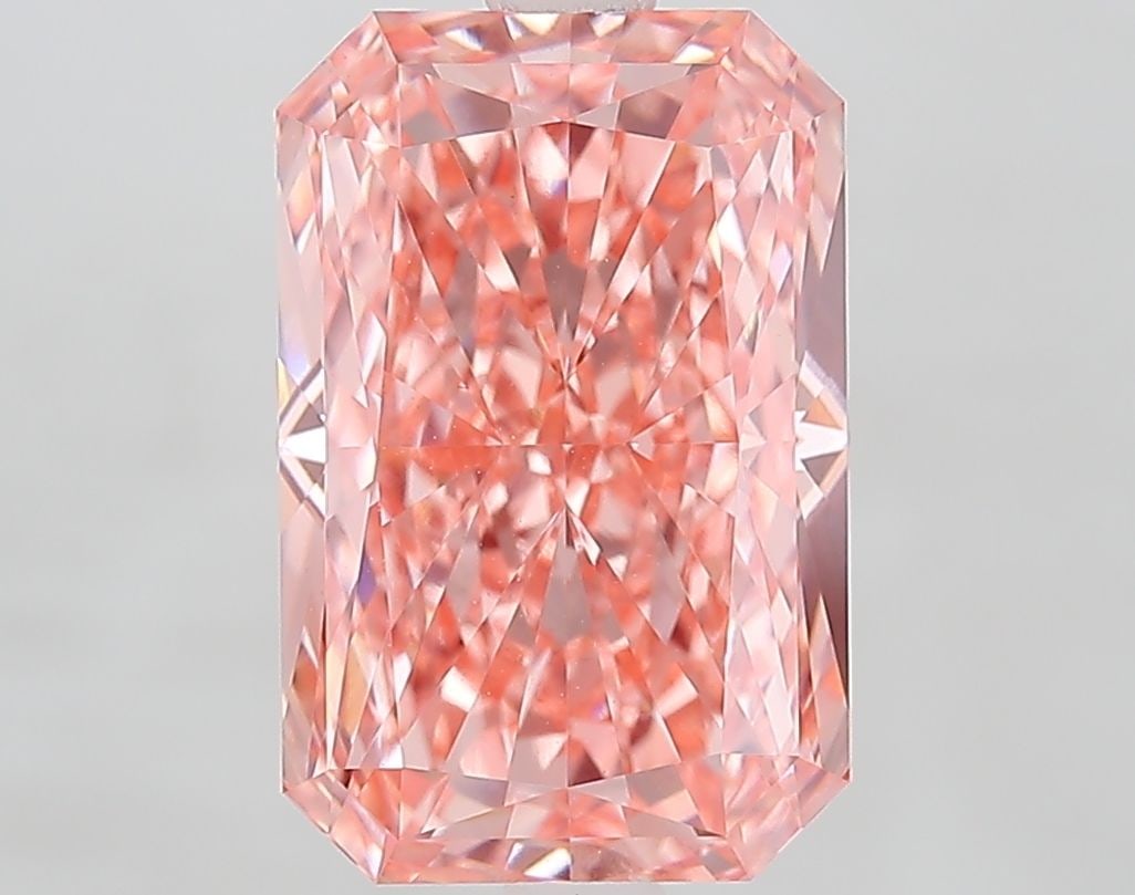 Loose Diamond - RADIANT 4.07ct Fancy Vivid Pink VVS2: Loose Diamond - RADIANT 4.07ct Fancy Vivid Pink VVS2 Source: This is a real non-mined Diamond that has been grown in a lab Shape: RADIANT Carats: 4.07 Color: Fancy Vivid Pink Certification: IGI Video: