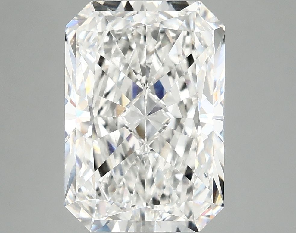 Loose Diamond - RADIANT 4.02ct F VVS2: Loose Diamond - RADIANT 4.02ct F VVS2 Source: This is a real non-mined Diamond that has been grown in a lab Shape: RADIANT Carats: 4.02 Color: F Clarity: VVS2 Certification: IGI Video:
