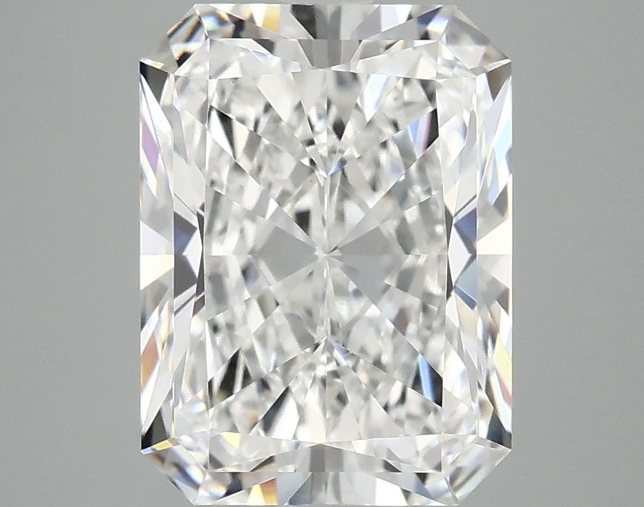 Loose Diamond - RADIANT 4.13ct D VS1: Loose Diamond - RADIANT 4.13ct D VS1 Source: This is a real non-mined Diamond that has been grown in a lab Shape: RADIANT Carats: 4.13 Color: D Clarity: VS1 Certification: IGI Video: