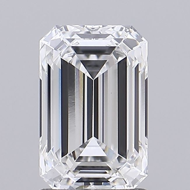 Loose Diamond - EMERALD 1.67ct E VVS2: Loose Diamond - EMERALD 1.67ct E VVS2 Source: This is a real non-mined Diamond that has been grown in a lab Shape: EMERALD Carats: 1.67 Color: E Clarity: VVS2 Certification: IGI Condition: Pre-Owned P