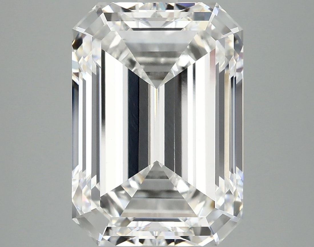 Loose Diamond - EMERALD 7.03ct F VVS2: Loose Diamond - EMERALD 7.03ct F VVS2 Source: This is a real non-mined Diamond that has been grown in a lab Shape: EMERALD Carats: 7.03 Color: F Clarity: VVS2 Certification: IGI Video: